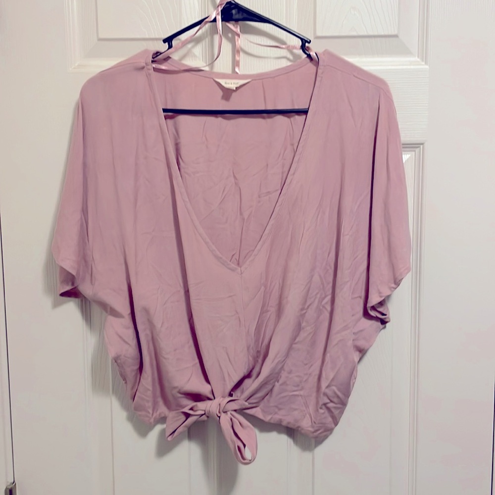 Tie Front Cropped Tee